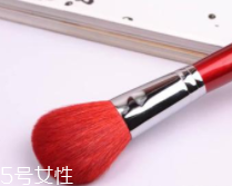 散粉刷怎么挑選？三種材質(zhì)各有優(yōu)點(diǎn)