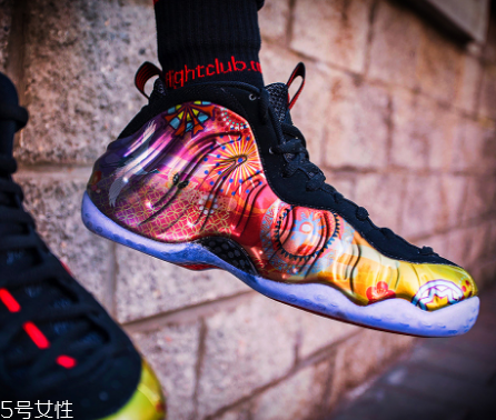 nike air foamposite one cny新年煙花噴開箱測(cè)評(píng)