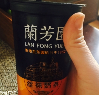 杯裝蘭芳園絲襪奶茶怎么喝？無(wú)需沖泡的便攜奶茶