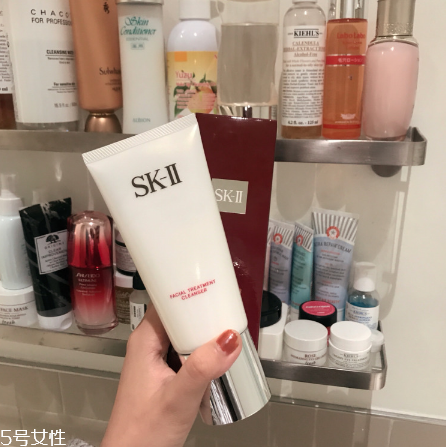 sk2洗面奶和cpb洗面奶哪個(gè)好用？無限回購的洗面奶