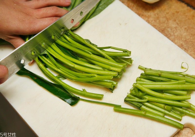 小蘇打洗菜能去農(nóng)藥殘留嗎 洗菜的6個小技巧