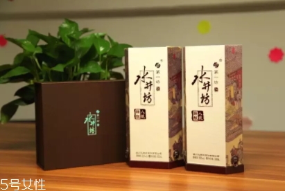 水井坊臻釀八號(hào)和井臺(tái)哪個(gè)好？市場(chǎng)檔次定位不一樣