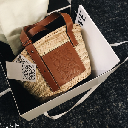 loewe是奢侈品嗎？西班牙百年奢華品牌