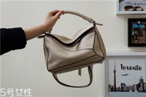 loewe是奢侈品嗎？西班牙百年奢華品牌