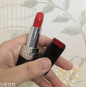 迪奧口紅844適合什么膚色？顯白嗎？