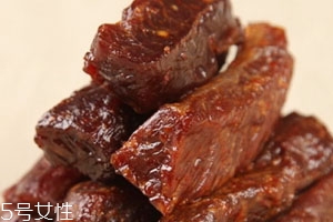 牛肉干不能和什么一起吃 相克食物