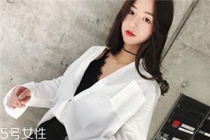 襯衫可以搭配羽絨服嗎？襯衫要這樣搭配