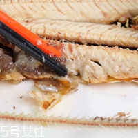 秋刀魚怎么去骨 秋刀魚去骨小技巧