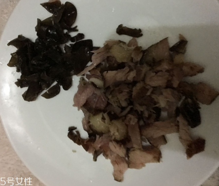 煙熏臘肉怎么保存？通風處保存