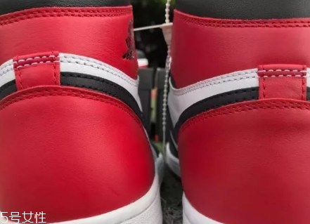 aj 1黑腳趾真假對比 aj1黑腳趾真品原來這樣鑒定