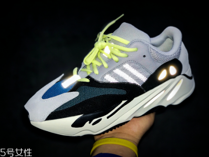 yeezy 700開(kāi)箱測(cè)評(píng) yeezy 700上腳腳感怎么樣