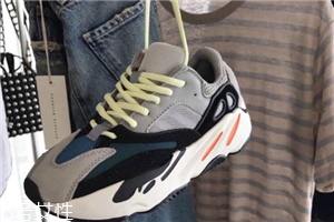 yeezy 700偏碼嗎？yeezy 700碼數(shù)正常嗎