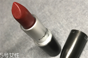 mac studded kiss適合黃皮嗎 mac studded kiss試色