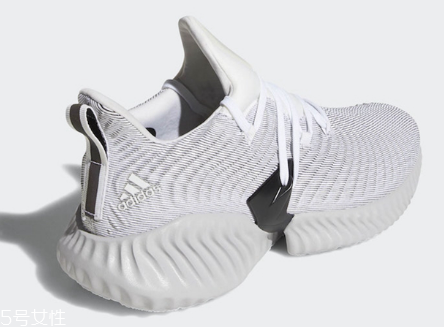 adidas alphabounce instinct什么時(shí)候發(fā)售？