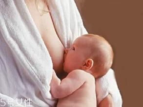 哺乳期媽媽可以隆胸嗎 假體隆胸可以哺乳嗎