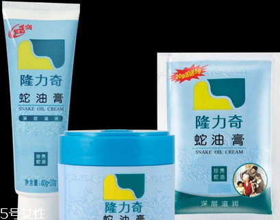 蛇油膏能治灰指甲嗎？灰指甲能用蛇油膏治嗎？