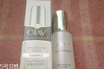 olay小白瓶和小綠瓶哪個(gè)好 olay小白瓶和小綠瓶對(duì)比