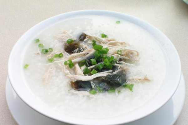 食療養(yǎng)生粥治療感冒