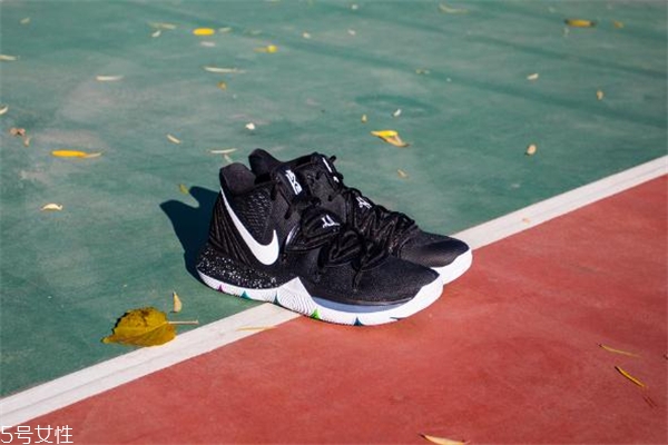 nike kyrie 5歐文5實戰(zhàn)測評 不能錯過的上腳報告