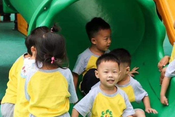 公立幼兒園和私立幼兒園哪個(gè)好 幼兒園公立和私立的區(qū)別