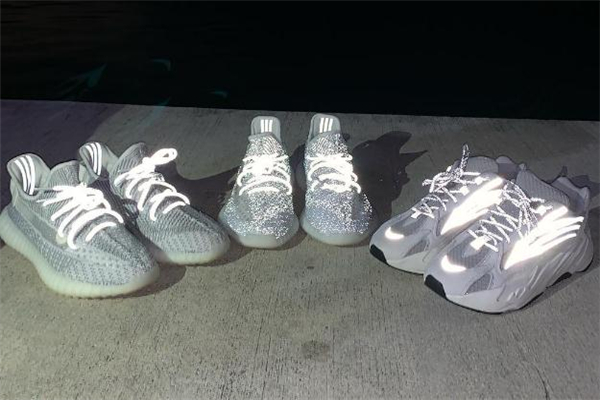 yeezy 350滿天星發(fā)售價(jià)格 夜晚吸睛神器