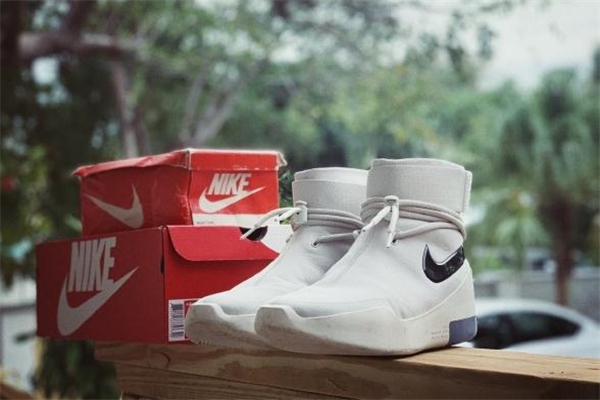 nike air fear of god 1偏碼嗎 碼數(shù)比較正常