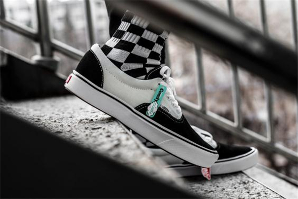 vans comfycush怎么樣 vans全新科技測評