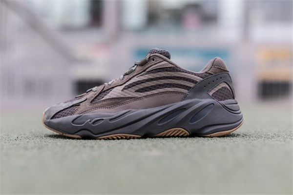 yeezy 700 v2 geode測(cè)評(píng) 椰子700geode實(shí)物上腳效果