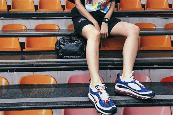 nike air max 98高達怎么搭配 ins爆款搭配