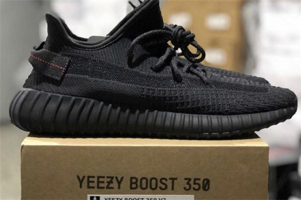 yeezy 350黑天使開(kāi)箱測(cè)評(píng) 椰子350黑天使值得入手嗎