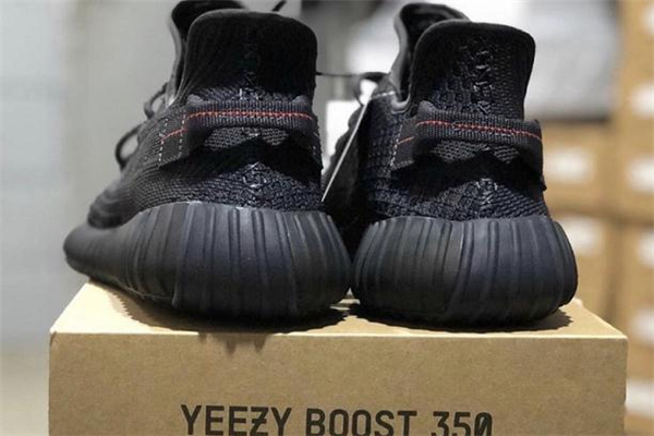 yeezy 350黑天使開(kāi)箱測(cè)評(píng) 椰子350黑天使值得入手嗎