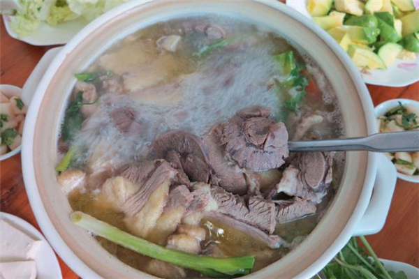 羊肉湯怎么做不膻 羊肉湯怎么煮沒(méi)有腥味