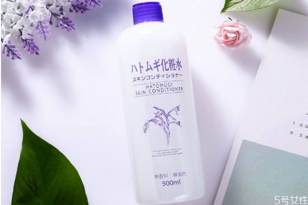 爽膚水乳液哪個(gè)牌子好 爽膚水和乳液正確用法