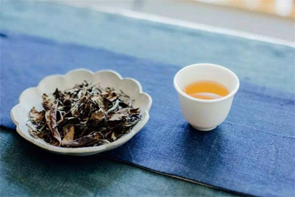 老白茶能用保溫杯泡嗎 老白茶可以泡多久