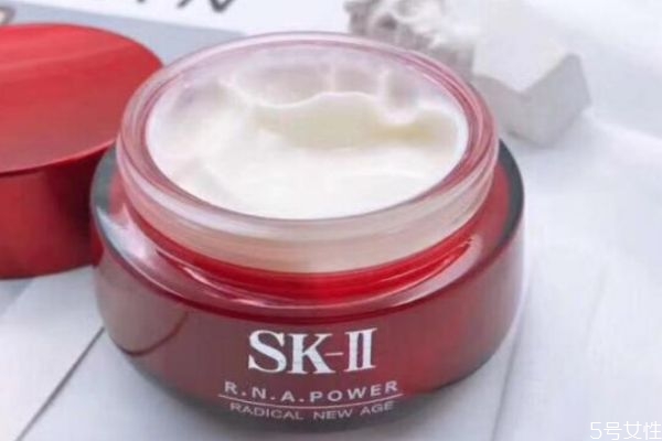 sk2大紅瓶晚上用還是早上用 sk2大紅瓶的功效