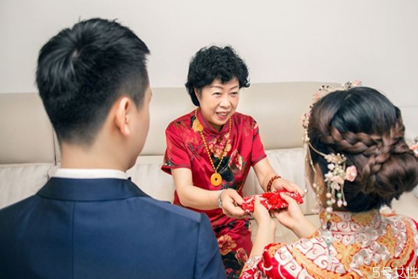 自私的婆婆有哪些表現(xiàn) 婆家算計你的表現(xiàn)