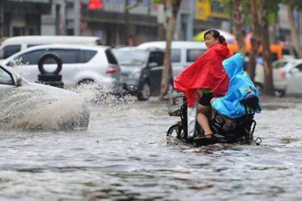 陜西罕見暴雨人員零傷亡 暴雨時能開空調(diào)嗎