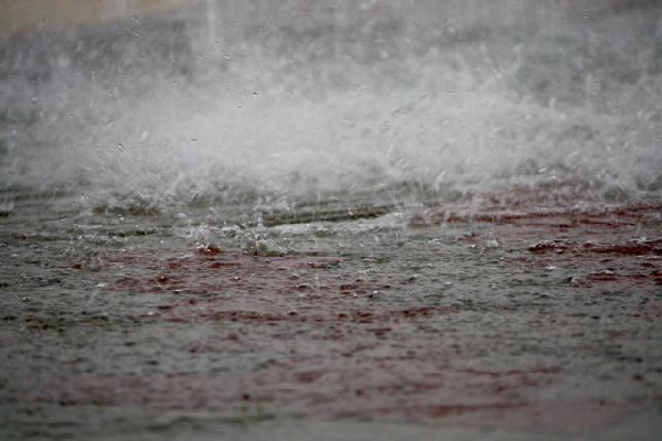 河南等8省有大到暴雨 暴雨的時(shí)候什么地方最安全