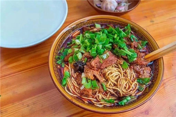 襄陽(yáng)牛肉面是什么面 湖北襄陽(yáng)牛肉面介紹