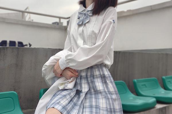 jk制服的種類(lèi) jk制服的蝴蝶結(jié)怎么戴